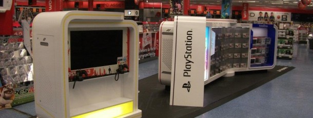 Produção  e implementação de Stand Playstation na worten Norteshopping.