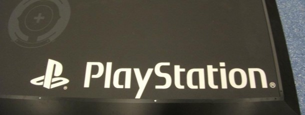 Produção  e implementação de Stand Playstation na worten Norteshopping.